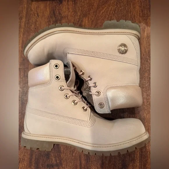 Timberland Light Pink Leather Boots - Picture 4 of 6